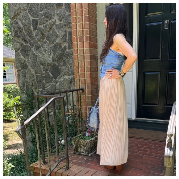 08 WOVEN CHIFFON HIGH WAIST PLEATED MIDI
SKIRT - Picture 5 of 10